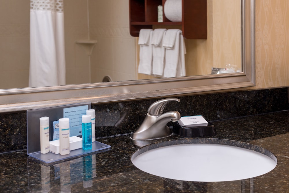 Hampton Inn San Antonio Stone Oak - photo 16