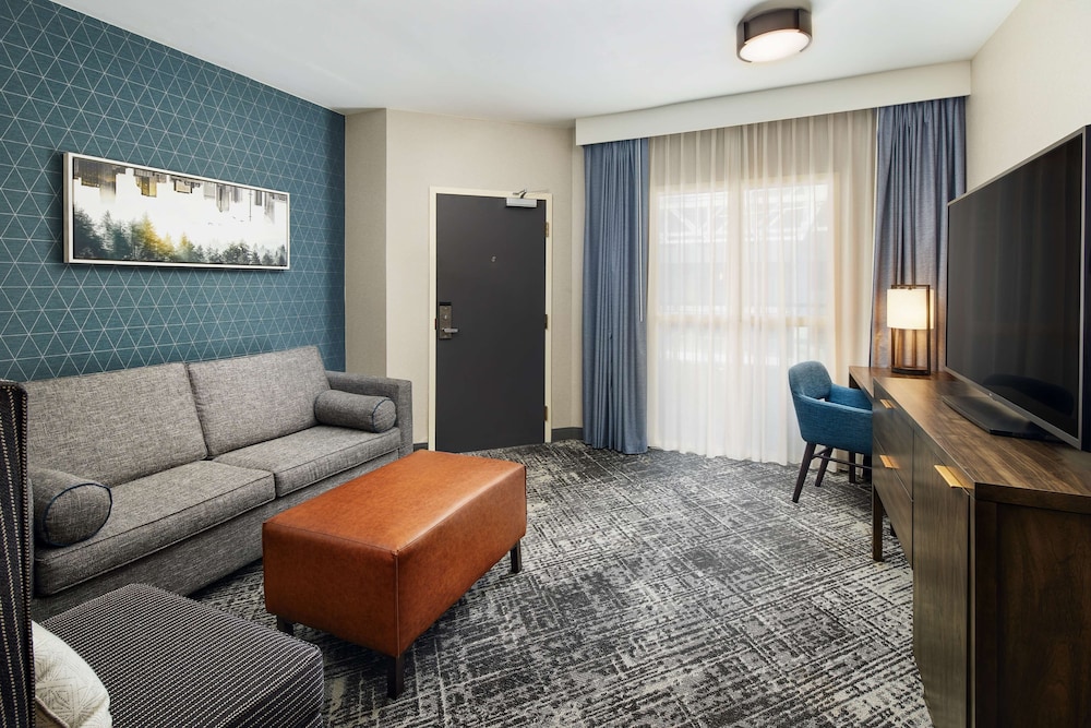 Hilton Charlotte Airport - photo 32