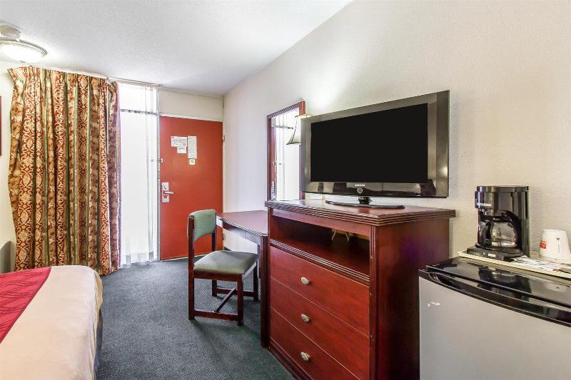 Americas Best Value Inn Norman University Oklahoma - photo 9