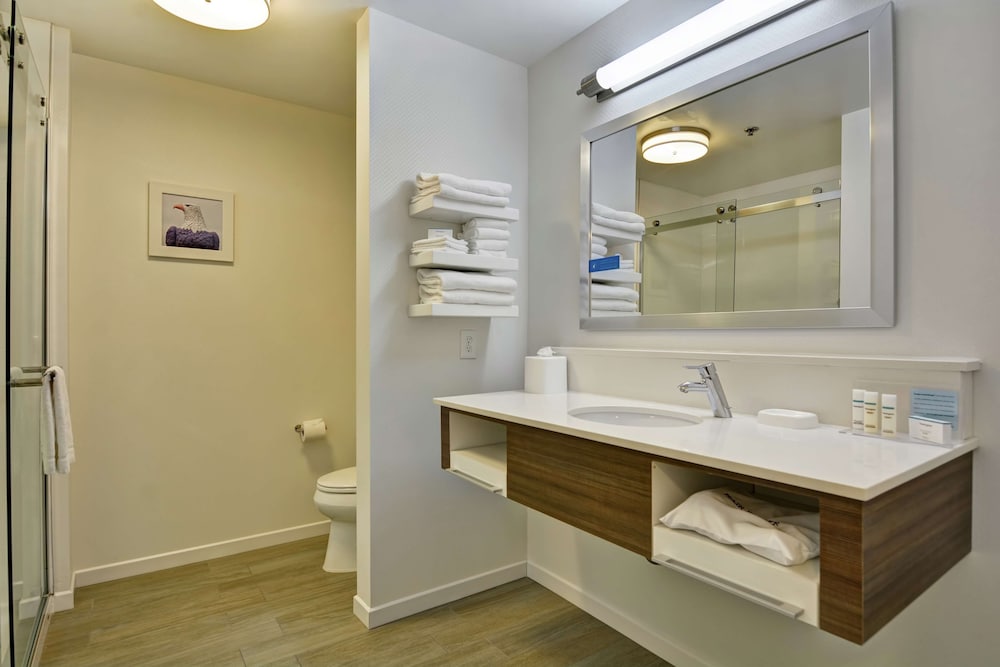 Hampton Inn & Suites Ashland - photo 36