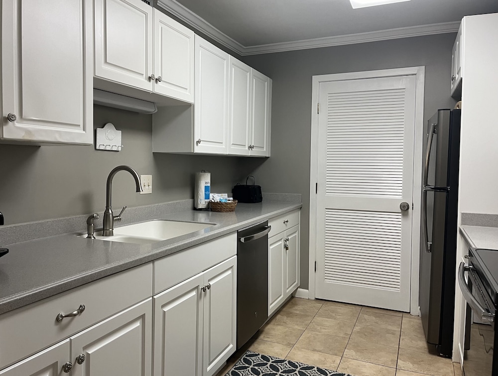 909 Cutter Court at Sea Pines Resort - photo 5