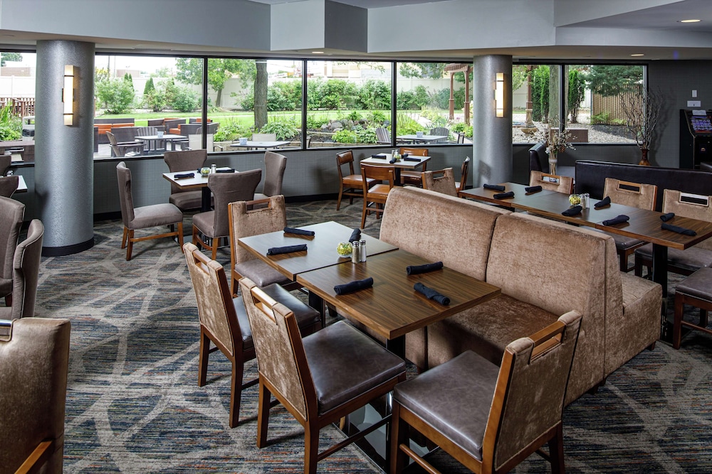 DoubleTree by Hilton Appleton - photo 38