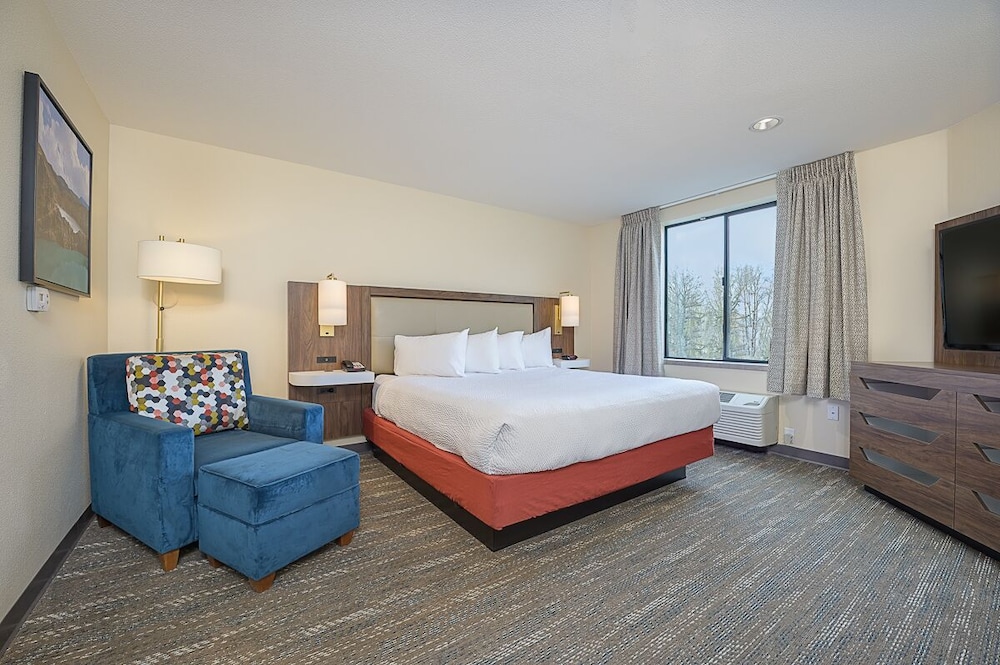 Portlander Inn and Marketplace - photo 2