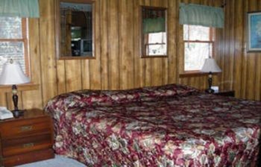 Cabins At Twinbrook Resort - photo 12