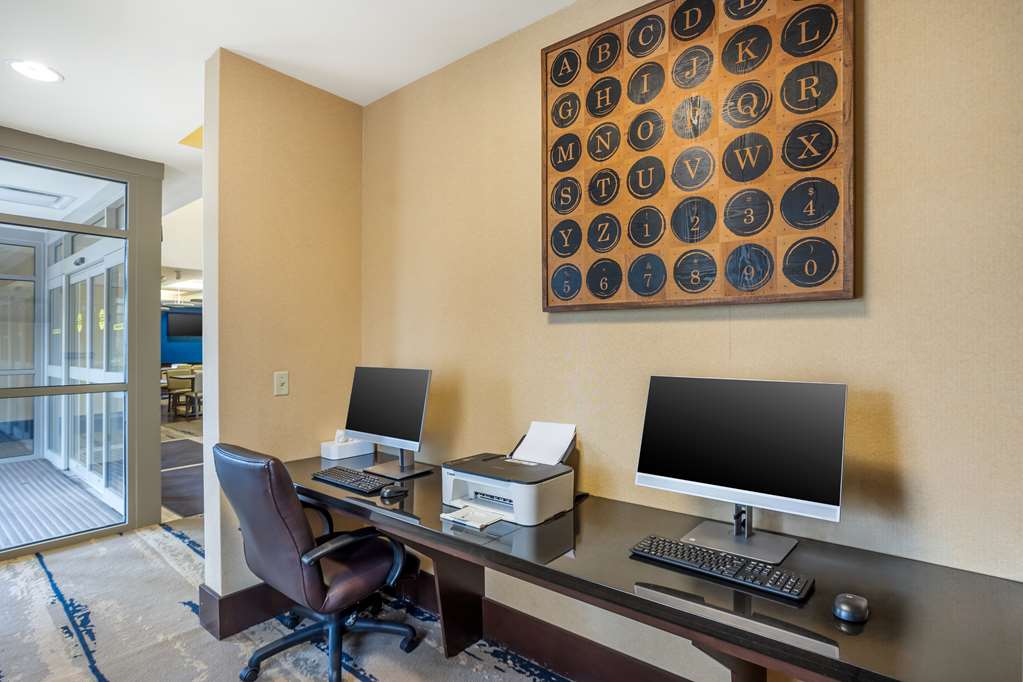 Best Western Plus University Park Inn & Suites - photo 12