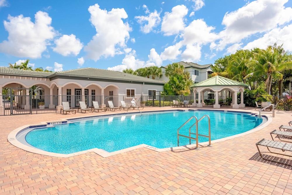 Tucker at Palm Trace Landings Fort Lauderdale — 4-Star Luxury Hotel in Davie, United States