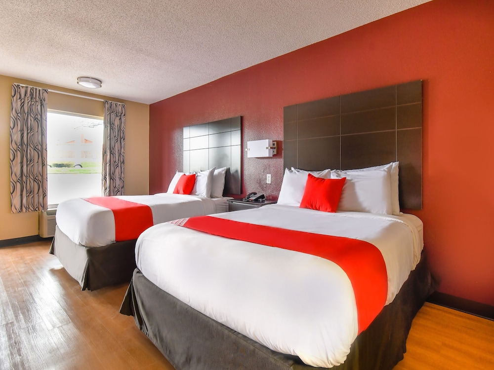 OYO Hotel Tyler Northwest Mineola Hwy - photo 2