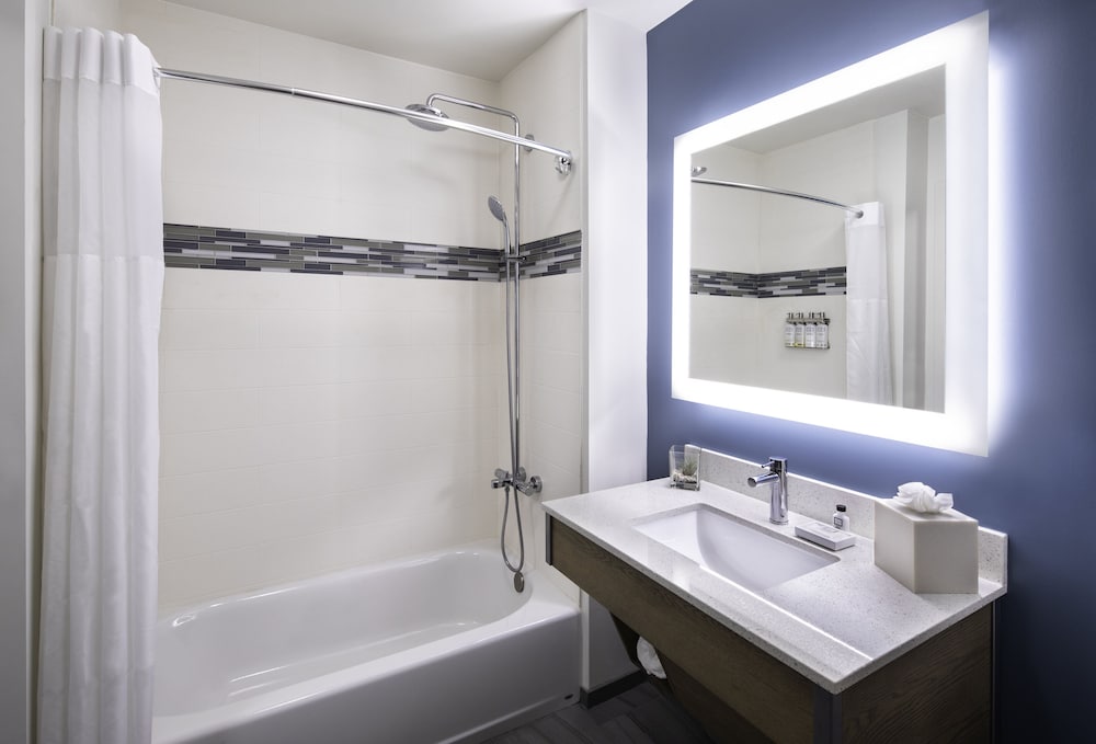 Even Hotel Miami Airport By Ihg - photo 8