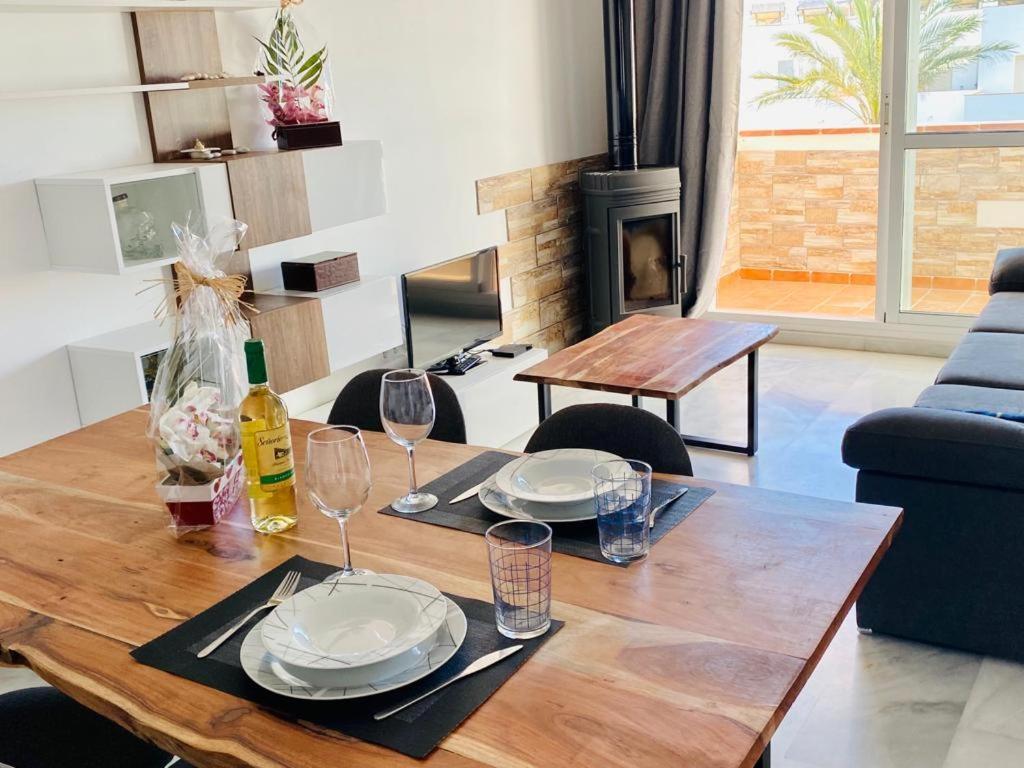 Encantador Atico Con Chimenea Y Piscina En Almeria — Almeria