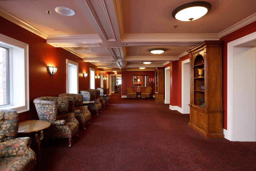 Bertram Inn at Glenmoor - photo 29