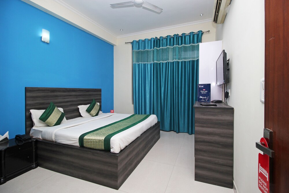 Oyo 6574 Sector 44 - last minute hotel in Gurgaon