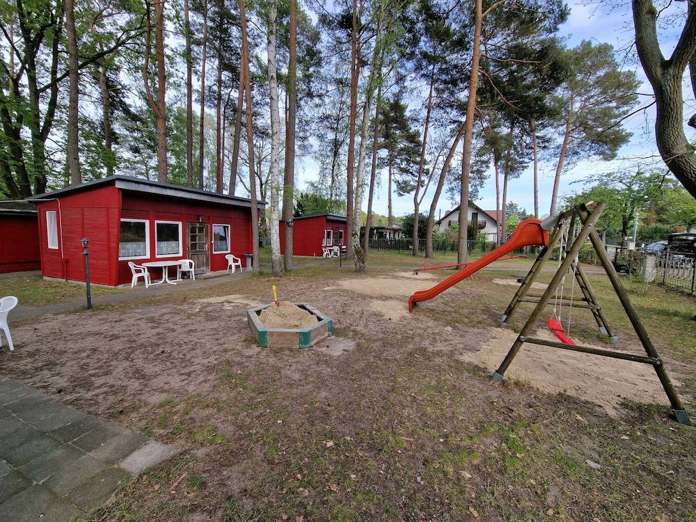 Children's play area - outdoor