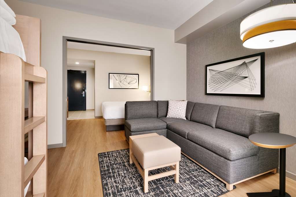 Hyatt Place at Anaheim Resort Convention Center - photo 35