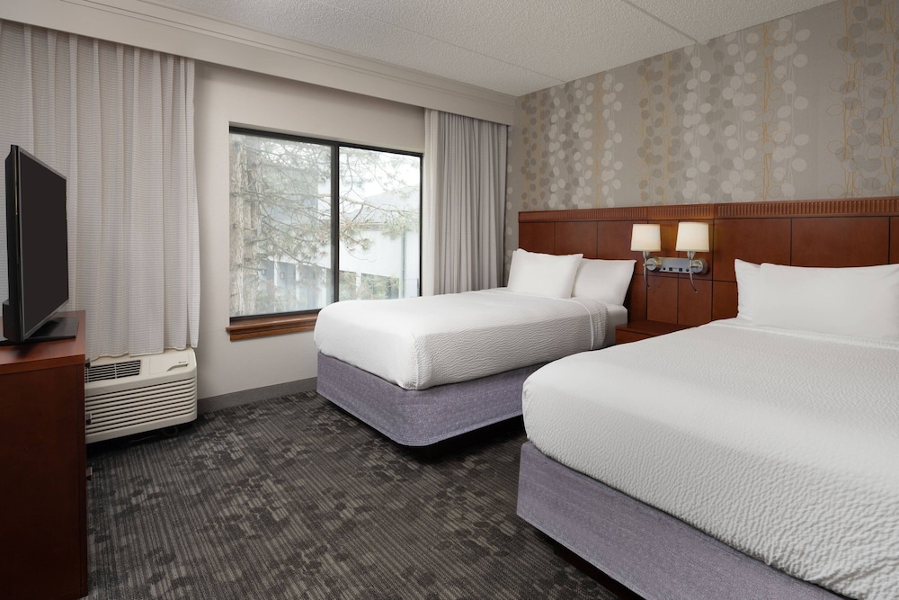 Courtyard by Marriott Chicago Wood Dale - photo 16