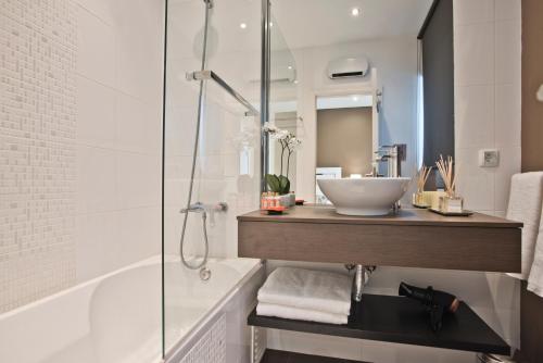 Central Apartment 127 by Saboia Collection — 4-Star Luxury Hotel in Cascais, Portugal