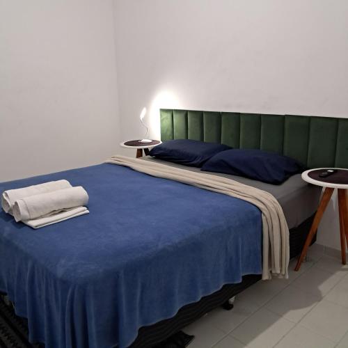 Quarto Mobiliado em lindo ap compartilhado in Duque De Caxias, Brasil