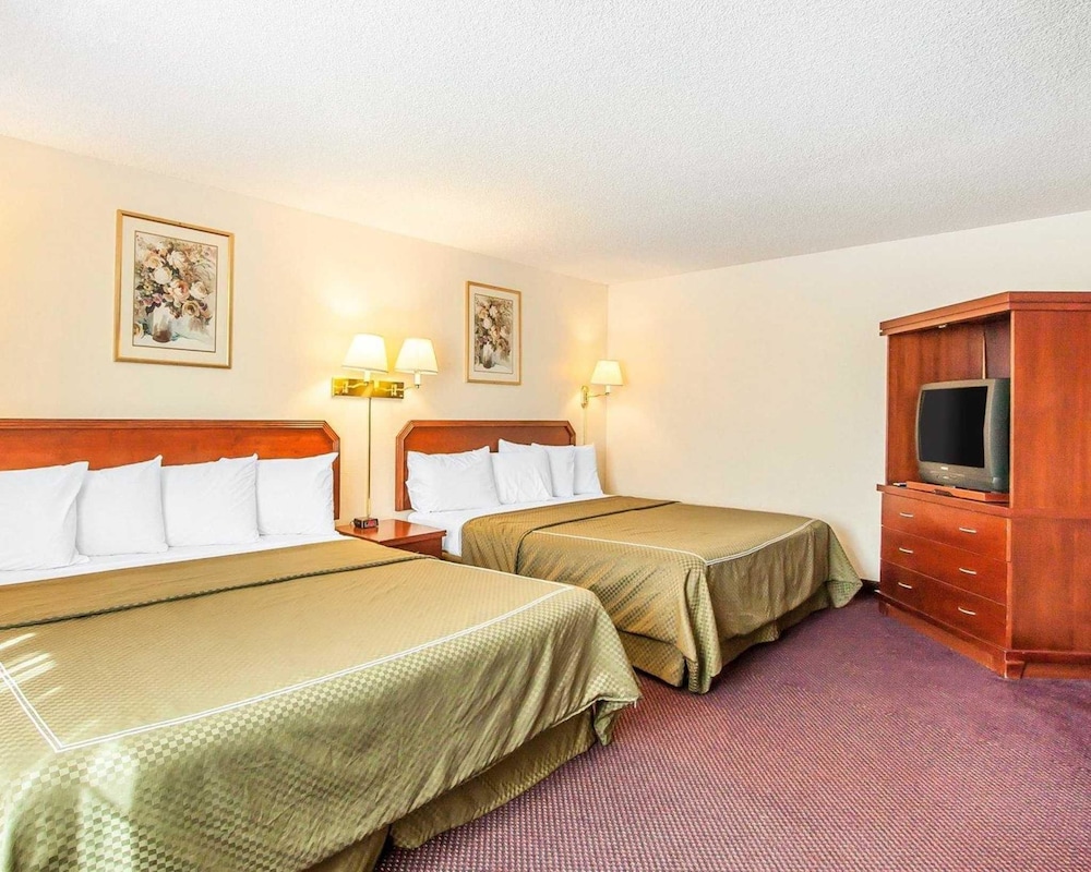 Rodeway Inn & Suites Portland West Beaverton - photo 7