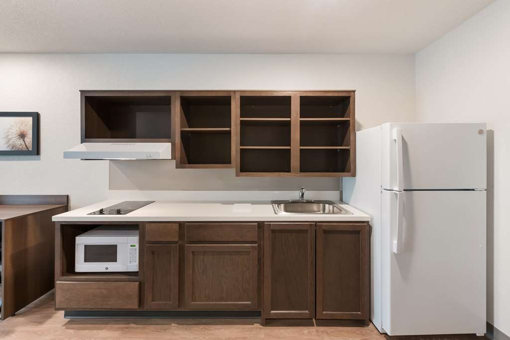 Woodspring Suites Dayton North - photo 26