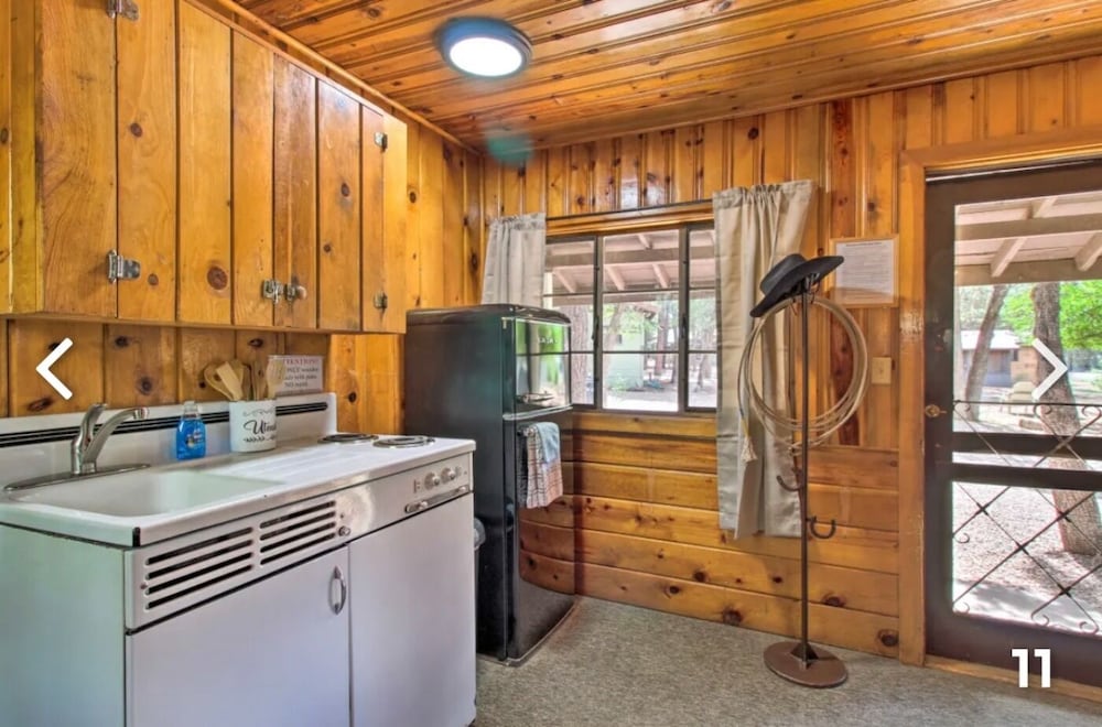 Hidden Rest Cabins & Resort - photo 28