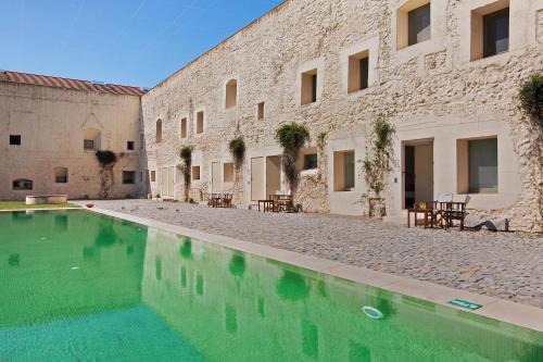 Architect Luxury Ancient Triplex Ba — 4-Star Luxury Hotel in Tavira, Portugal