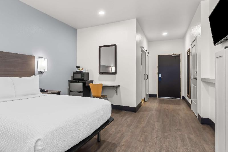 SureStay by Best Western Livingston Merced County - photo 16