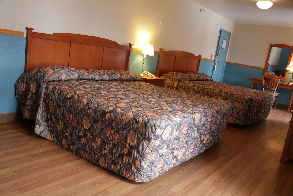 Long House Alaskan Hotel — Anchorage — photo 2