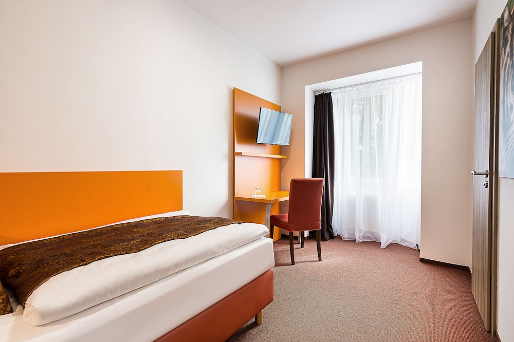 Hotel Atlantis — Brno — photo 4