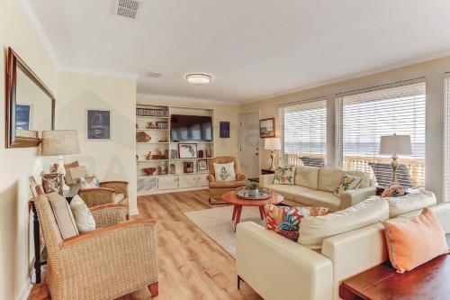 Fletcher Beachfront Home — 4-Star Luxury Hotel in Fernandina Beach, United States
