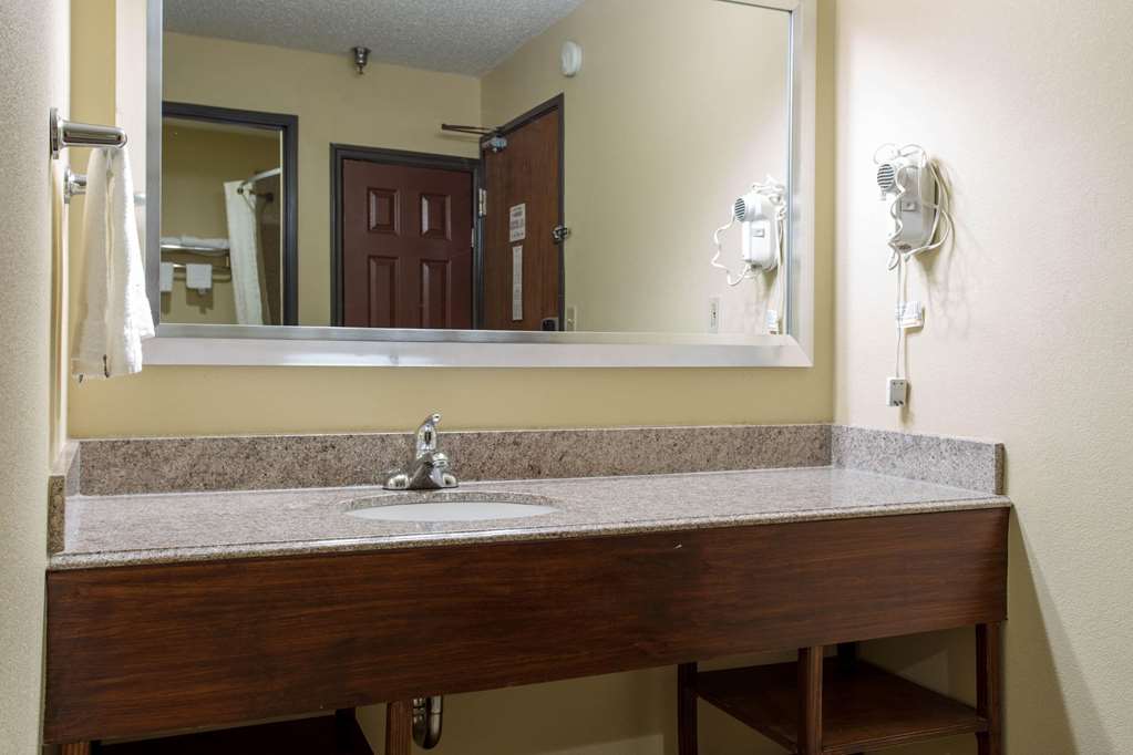 Comfort Inn Columbia West - photo 20