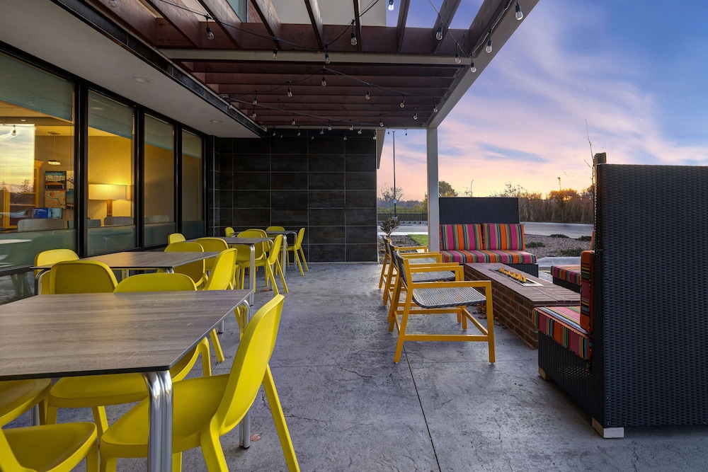 Home2 Suites By Hilton Dekalb - photo 37