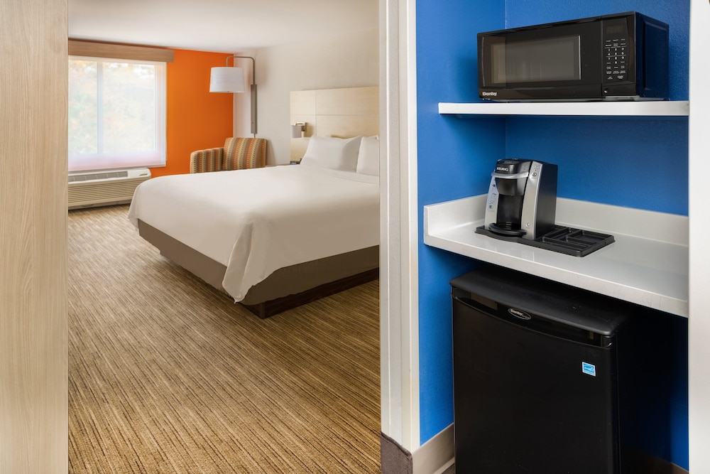 Holiday Inn Express Hotel & Suites Salisbury Delmar by IHG - photo 4