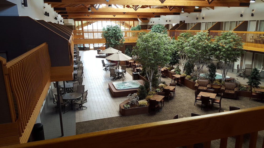 C'mon Inn Fargo - photo 23