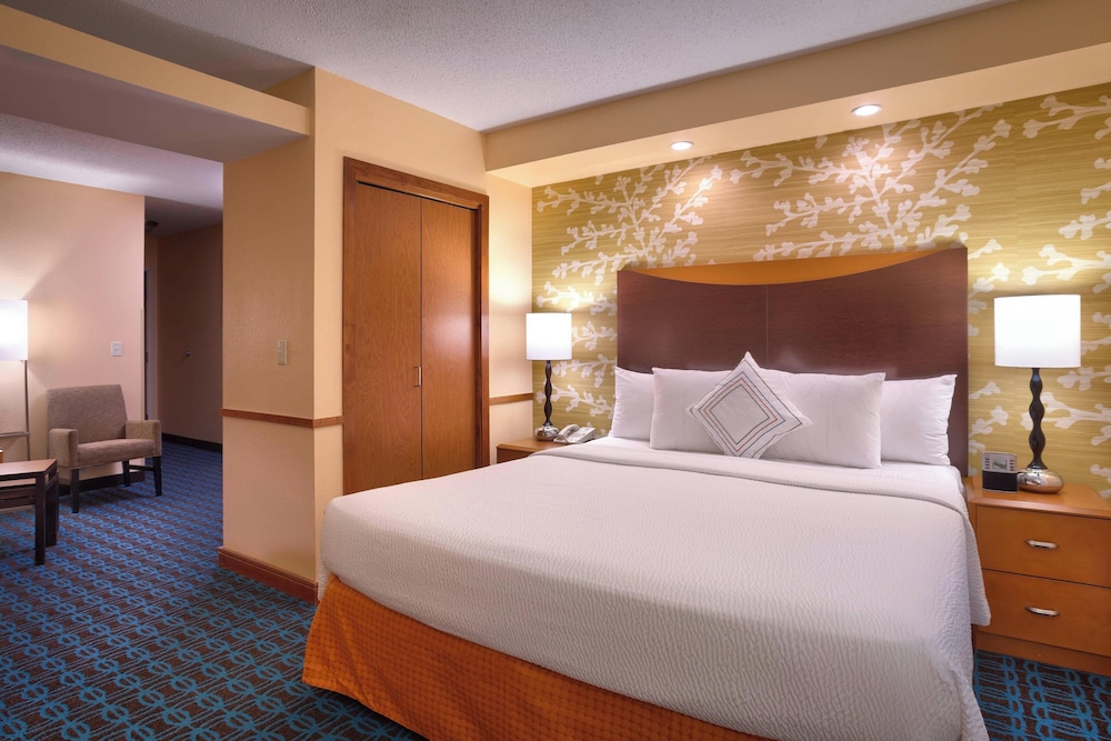 Fairfield Inn & Suites by Marriott Gillette - photo 10