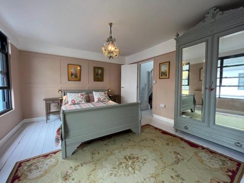 Sea Haven Stylish Beach Oasis Pass the Keys — 4-Star Luxury Hotel in Hastings, United Kingdom