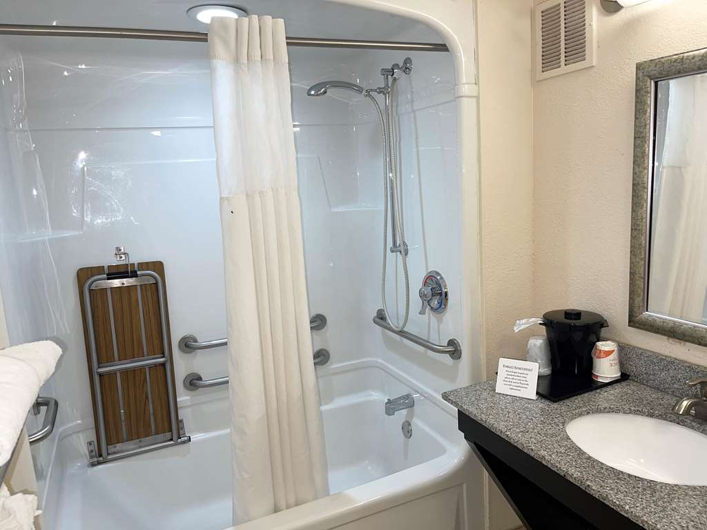 Motel 6 Oklahoma City OK Fairgrounds West - photo 15