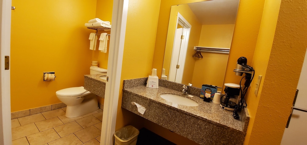 Olympic View Inn - photo 30