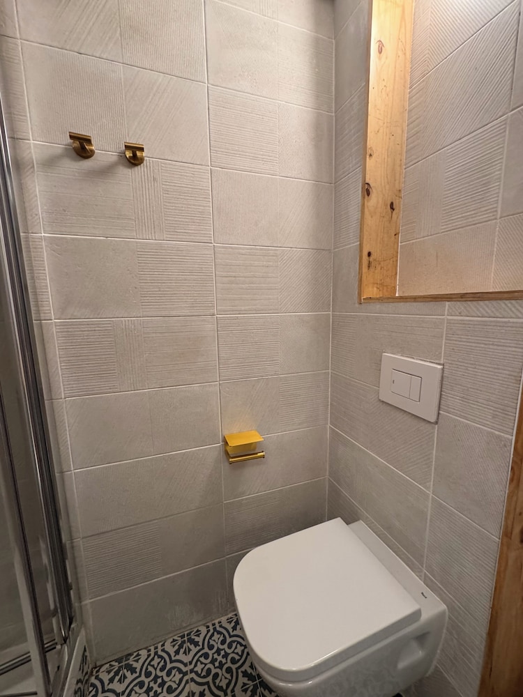 WhatsApp - carbon neutral hotel in Barcelona