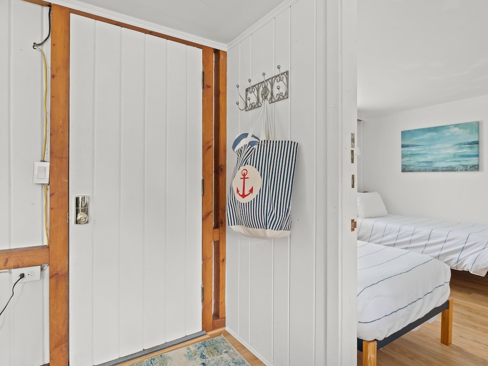 The Seagrove Suites & Guest Rooms - photo 25