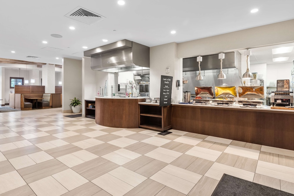 Embassy Suites By Hilton Oahu Kapolei - photo 41