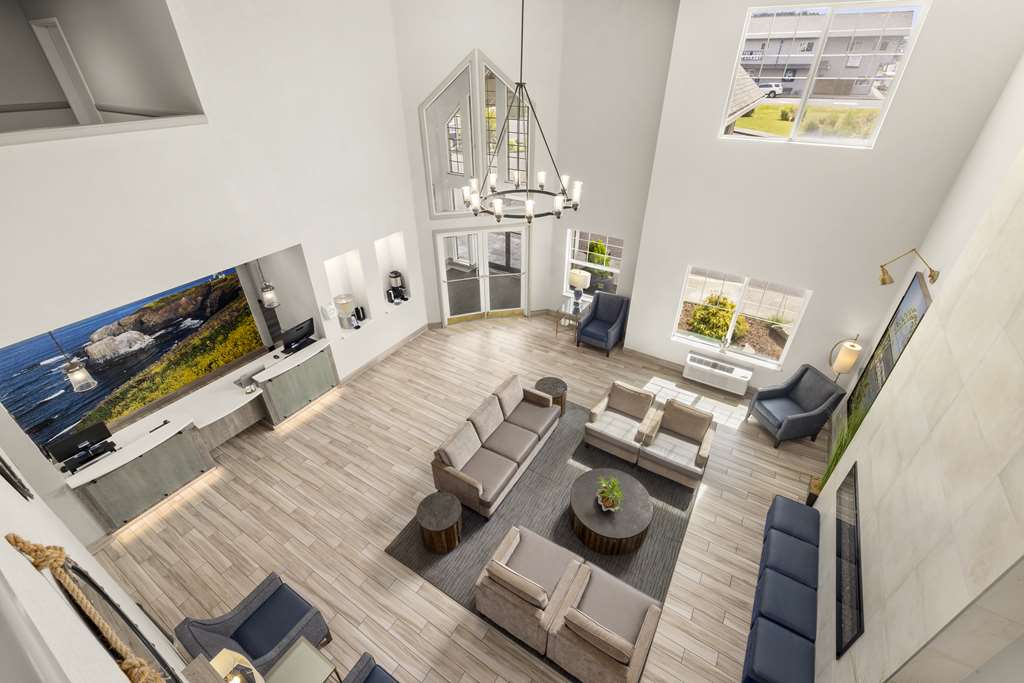 La Quinta Inn & Suites by Wyndham Newport - photo 5