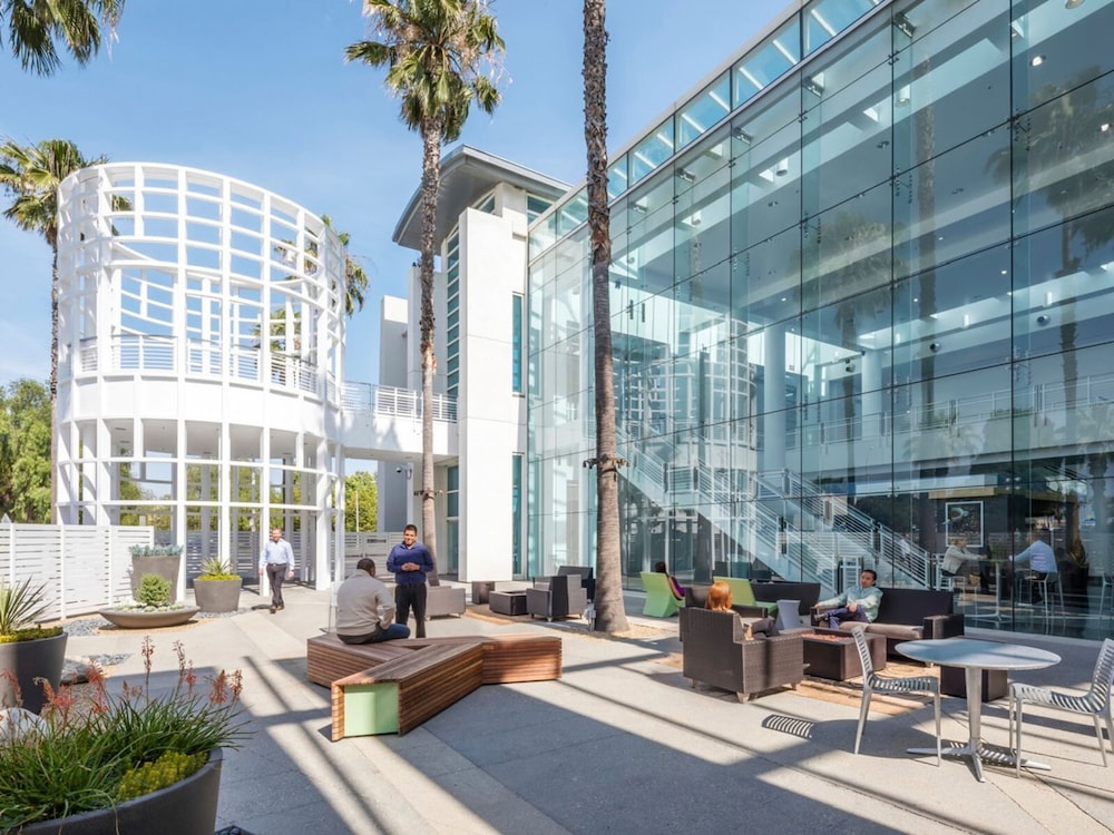 Delta Hotels Ontario Airport - photo 28