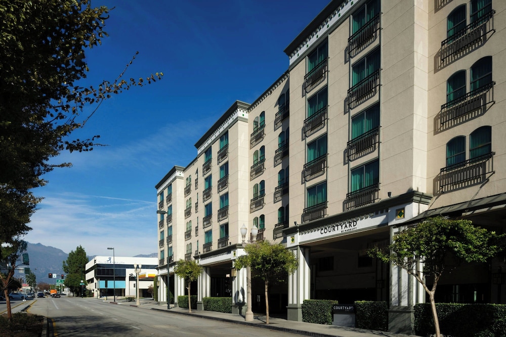 Courtyard by Marriott Pasadena Old Town - photo 75