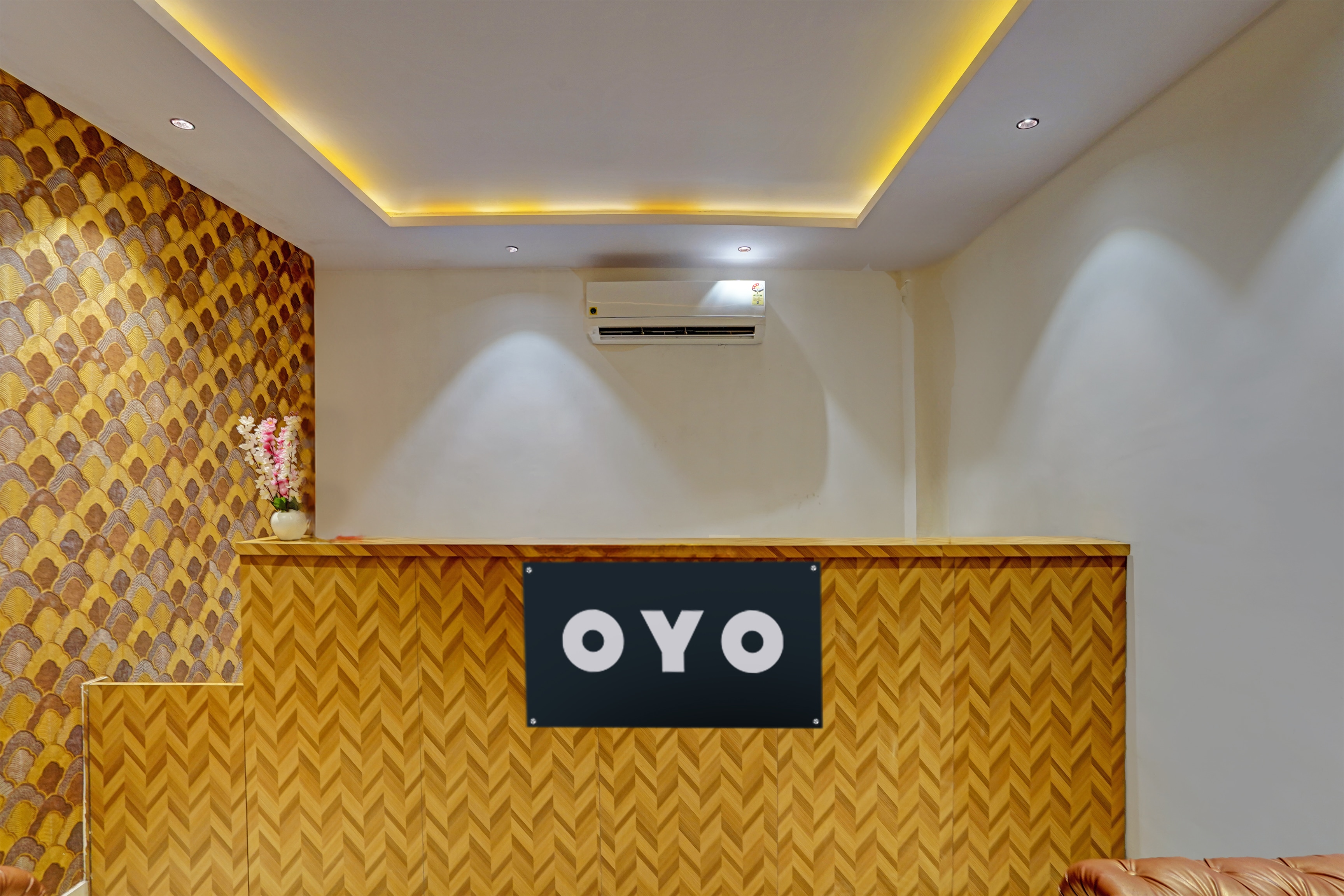 Hotel O Skycity — Kanpur
