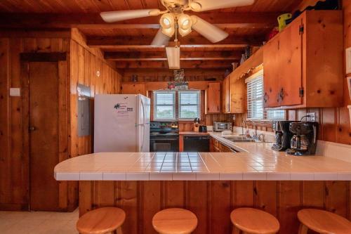 Lowe Tide by Oak Island Accommodations - photo 27