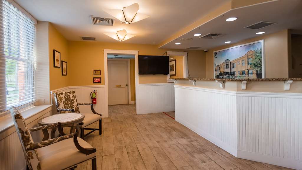 Best Western Plus Plaza Hotel - photo 26