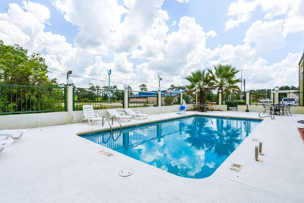 Econo Lodge Picayune - photo 21