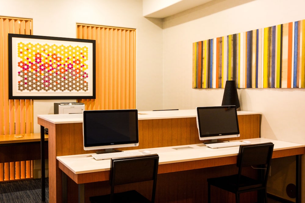 Holiday Inn Express & Suites New Boston by IHG - photo 23