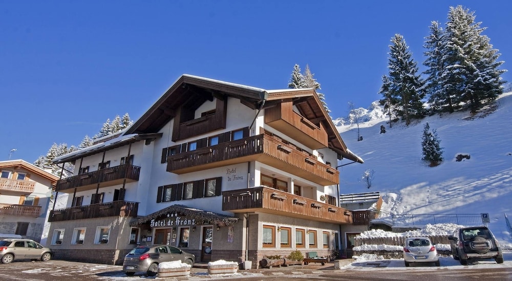 Hotel De Fronz — hotel in Soraga