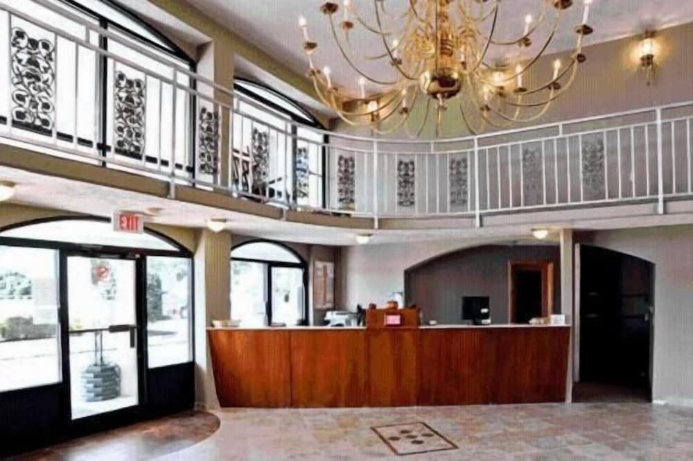 Americana Inn - photo 5