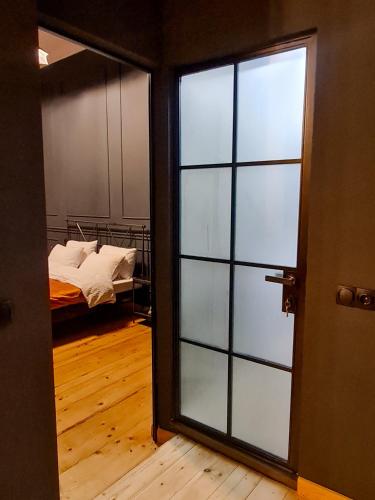 SoLoLiKE Appartment with Balcony N 24